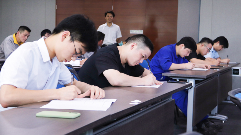 1592648925123002.jpg 安全生產(chǎn)月消防安全知識(shí)培訓(xùn)-(6).jpg